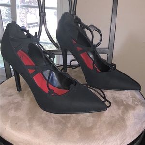 New, sexy, black lace up 4” pumps...size 10